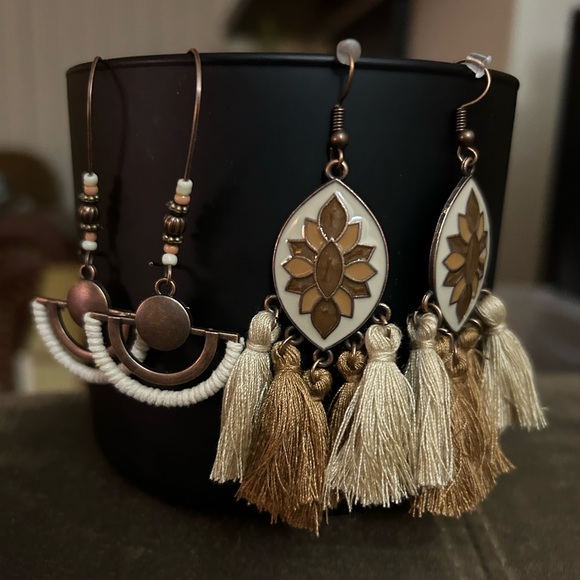 2 Sets Handmade Vintage Earrings - Picture 3 of 3